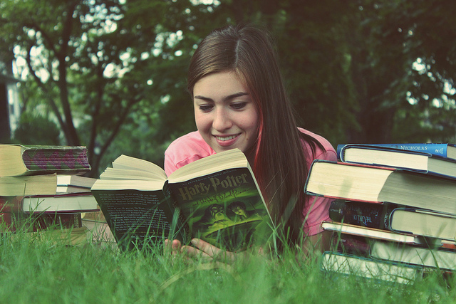 how-to-develop-reading-habit-teens